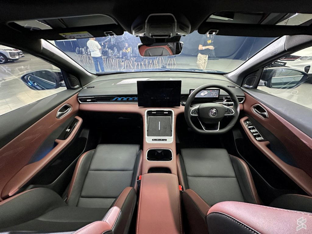 2026 Proton X50 exterior: refined or aggressive?, 2026 Proton X50 interior: a pleasant surprise  , 2026 Proton X50: New engine and…new suspension tuning?, 2026 Proton X50: A rather positive first impression