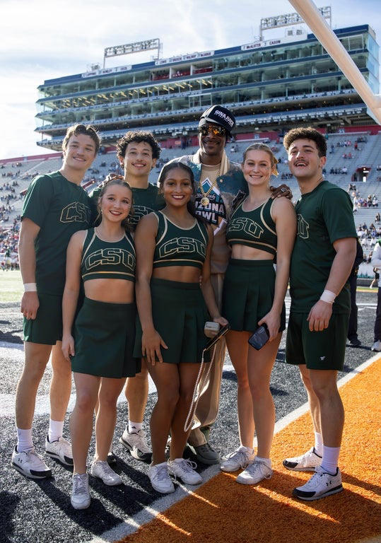 Fantastic cheerleader photos from the 2025 college football playoffs