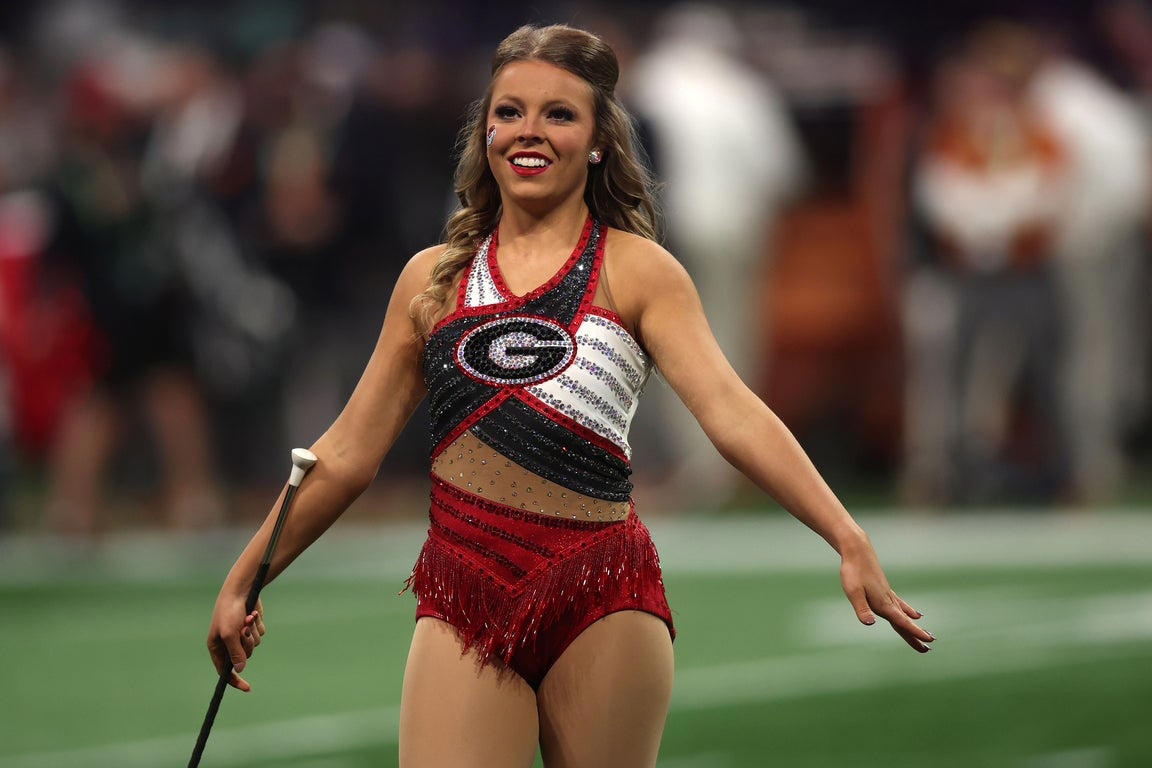 Fantastic cheerleader photos from the 2025 college football playoffs