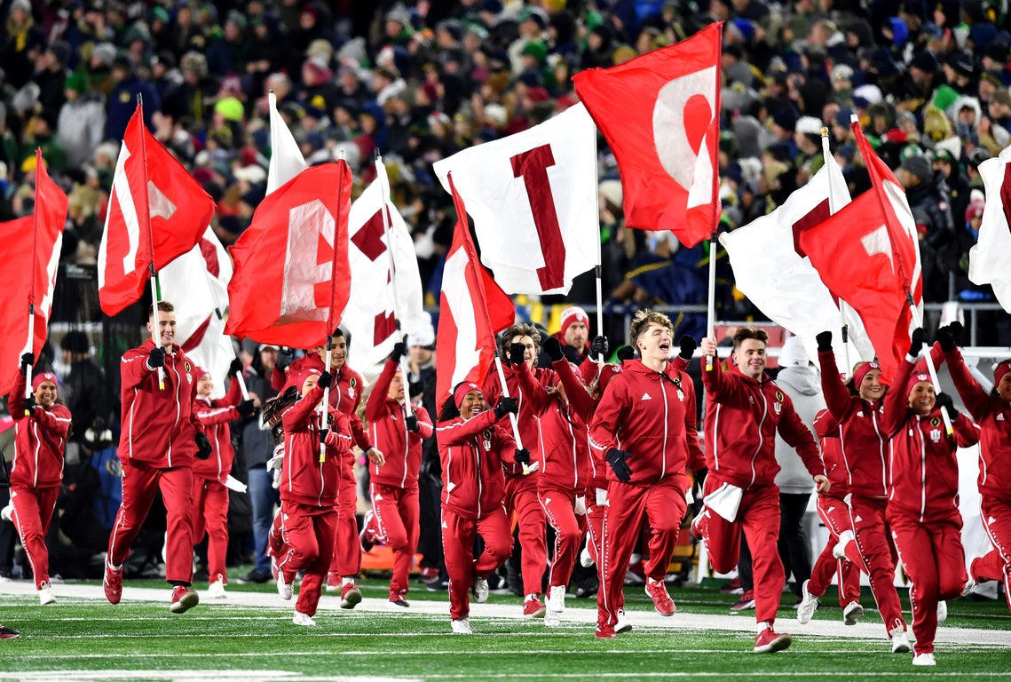 Fantastic cheerleader photos from the 2025 college football playoffs