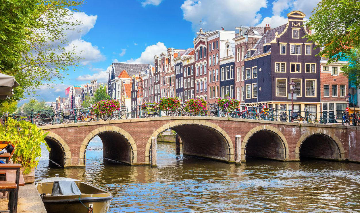 Amsterdam, Netherlands International Leaders In Technology, #20: Spain, #19: United Arab Emirates, #18: Switzerland, #16: Russia, #15: Singapore, #14: Canada, #13: Finland, #12: Denmark, #11: Australia, #10: France, #9: Israel, #8: Netherlands, #7: Norway, #6: Sweden, #5: Germany, #4: United States