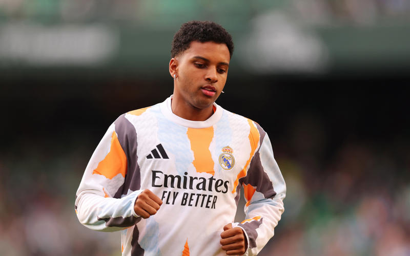 Latest transfer news headlines, Arsenal set new Gyokeres deadline, Osimhen chooses Man Utd move, Chelsea in talks over Dibling deal, Arsenal get huge Rodrygo boost, Madueke wants Arsenal move, Rashford chooses preferred next club, Woltemade to Bayern hits pothole, Calvert-Lewin receives Premier League, Bundesliga offers, DONE DEAL: Chelsea wonderkid joins Torino, Nwaneri in contract talks, Eze to push for Arsenal switch, Juventus to terminate Vlahovic?, DONE DEAL: Jonathan David joins Juventus, Martinelli to Saudi Arabia?, More on Gittens and Chelsea, Kyle Walker set for shock move, DONE DEAL: Keane extends Everton deal, Manchester City eye Inter defender, NEW: Man United tried for Ndidi last summer, Cunha handed No10 shirt, Man Utd quintet hand in transfer requests, Coutinho leaves Villa, Brownhill Burnley future uncertain, Hirst commits future to Ipswich, Scalvini top Newcastle target, Rashford to return to Man Utd, Galbraith set for Swans, David jets in for Juve medical, Cajuste attracting suitors, Charlton add Bell, Spurs appoint Martin Ho, Al-Nassr turn attention to Martinelli, Arsenal and Chelsea keeping tabs on Smit, Dumfries' release clause, Silva turns down Saudi, Williams speaks on new Bilbao deal, Man Utd not pursuing Calvert-Lewin, Tomiyasu to leave Arsenal, Nico Williams signs new deal, Man City appoint Andree Jeglertz, Arteta and Heinze set for Arsenal reunion, Gittens set for Chelsea move, DONE DEAL, David arrives for medical, Rodrygo boost, Arsenal to appoint Gabriel Heinze, Newcastle launch second Elanga bid, Arsenal hold fresh Madueke talks, Spurs looking to sell Richarlison, Diouf unimpressed by Burnley demands, Milambo signs for Brentford, Bournemouth close in on Diakite, Man City appoint Jeglertz, Newcastle launch Elanga bid, Gittens 'on verge' of Chelsea move, Milan complete Ricci deal, Shankland ends Hearts saga, Como to sign Kuhn, Pogba speaks on Monaco tears, Abraham joins Besiktas, Rodrygo set to leave Real, Juve keen on Sancho, but there is major stumbling block, Gittens latest, Manchester United in race against time to sign Mbeumo, Palace stand firm on Eze valuation, Conte targets £52m Lookman transfer, Sancho closing in on Man Utd exit, Sesko to Arsenal latest, Strasbourg agree deal for Chelsea target, PSG to rival Arsenal for Rodrygo, Man Utd prepare £43m Fabian Ruiz bid, Chelsea hold talks for Coulibaly, Arsenal given new Nico Williams hope, Chelsea eye Casado deal, Lookman price, Everton deal close, Arsenal get Cristhian Mosquera boost, Man Utd to sign Mbeumo this week, Sunderland close to Petrovic deal, New Tottenham bid for Kudus expected, Liverpool target Lukeba deal, Mosquera to Arsenal latest, Man Utd step up Watkins move, Arsenal handed new Rodrygo boost, Chelsea make shock bid for Real Madrid hero, Gyokeres agrees Arsenal deal, Chelsea exits, Kaoru Mitoma wants Brighton stay, DEAL AGREED, Joao Pedro shirt number, Giroud on Lille move, Crystal Palace make formal offer for Eze replacement, Pedro debut?, Juventus book David medical, Man Utd step up interest in '£60m' Watkins, DONE DEAL, New-look Chelsea, Fulham vindication, Premier League sides circle Leipzig star, Dani Olmo speaks out on Luis Diaz and Nico Williams