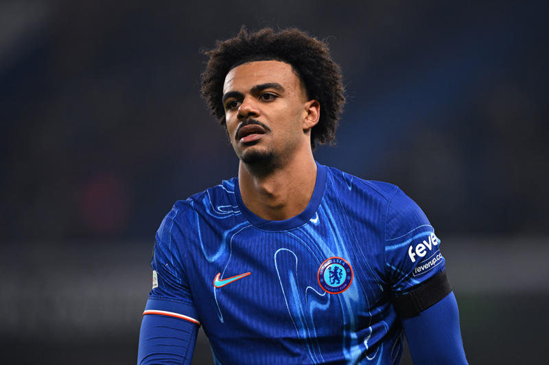 Latest transfer news headlines, Arsenal set new Gyokeres deadline, Osimhen chooses Man Utd move, Chelsea in talks over Dibling deal, Arsenal get huge Rodrygo boost, Madueke wants Arsenal move, Rashford chooses preferred next club, Woltemade to Bayern hits pothole, Calvert-Lewin receives Premier League, Bundesliga offers, DONE DEAL: Chelsea wonderkid joins Torino, Nwaneri in contract talks, Eze to push for Arsenal switch, Juventus to terminate Vlahovic?, DONE DEAL: Jonathan David joins Juventus, Martinelli to Saudi Arabia?, More on Gittens and Chelsea, Kyle Walker set for shock move, DONE DEAL: Keane extends Everton deal, Manchester City eye Inter defender, NEW: Man United tried for Ndidi last summer, Cunha handed No10 shirt, Man Utd quintet hand in transfer requests, Coutinho leaves Villa, Brownhill Burnley future uncertain, Hirst commits future to Ipswich, Scalvini top Newcastle target, Rashford to return to Man Utd, Galbraith set for Swans, David jets in for Juve medical, Cajuste attracting suitors, Charlton add Bell, Spurs appoint Martin Ho, Al-Nassr turn attention to Martinelli, Arsenal and Chelsea keeping tabs on Smit, Dumfries' release clause, Silva turns down Saudi, Williams speaks on new Bilbao deal, Man Utd not pursuing Calvert-Lewin, Tomiyasu to leave Arsenal, Nico Williams signs new deal, Man City appoint Andree Jeglertz, Arteta and Heinze set for Arsenal reunion, Gittens set for Chelsea move, DONE DEAL, David arrives for medical, Rodrygo boost, Arsenal to appoint Gabriel Heinze, Newcastle launch second Elanga bid, Arsenal hold fresh Madueke talks, Spurs looking to sell Richarlison, Diouf unimpressed by Burnley demands, Milambo signs for Brentford, Bournemouth close in on Diakite, Man City appoint Jeglertz, Newcastle launch Elanga bid, Gittens 'on verge' of Chelsea move, Milan complete Ricci deal, Shankland ends Hearts saga, Como to sign Kuhn, Pogba speaks on Monaco tears, Abraham joins Besiktas, Rodrygo set to leave Real, Juve keen on Sancho, but there is major stumbling block, Gittens latest, Manchester United in race against time to sign Mbeumo, Palace stand firm on Eze valuation, Conte targets £52m Lookman transfer, Sancho closing in on Man Utd exit, Sesko to Arsenal latest, Strasbourg agree deal for Chelsea target, PSG to rival Arsenal for Rodrygo, Man Utd prepare £43m Fabian Ruiz bid, Chelsea hold talks for Coulibaly, Arsenal given new Nico Williams hope, Chelsea eye Casado deal, Lookman price, Everton deal close, Arsenal get Cristhian Mosquera boost, Man Utd to sign Mbeumo this week, Sunderland close to Petrovic deal, New Tottenham bid for Kudus expected, Liverpool target Lukeba deal, Mosquera to Arsenal latest, Man Utd step up Watkins move, Arsenal handed new Rodrygo boost, Chelsea make shock bid for Real Madrid hero, Gyokeres agrees Arsenal deal, Chelsea exits, Kaoru Mitoma wants Brighton stay, DEAL AGREED, Joao Pedro shirt number, Giroud on Lille move, Crystal Palace make formal offer for Eze replacement, Pedro debut?, Juventus book David medical, Man Utd step up interest in '£60m' Watkins, DONE DEAL, New-look Chelsea, Fulham vindication, Premier League sides circle Leipzig star, Dani Olmo speaks out on Luis Diaz and Nico Williams