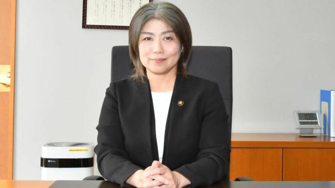 7月2日、学歴詐称疑惑をめぐる会見を開いた, 出馬において、経歴に関する資料の提出は不要だが…, なぜ主張が二転三転したのか, 全国各地で“ジャイキリ型選挙”が多発？, 一気に“アンチ化”する可能性