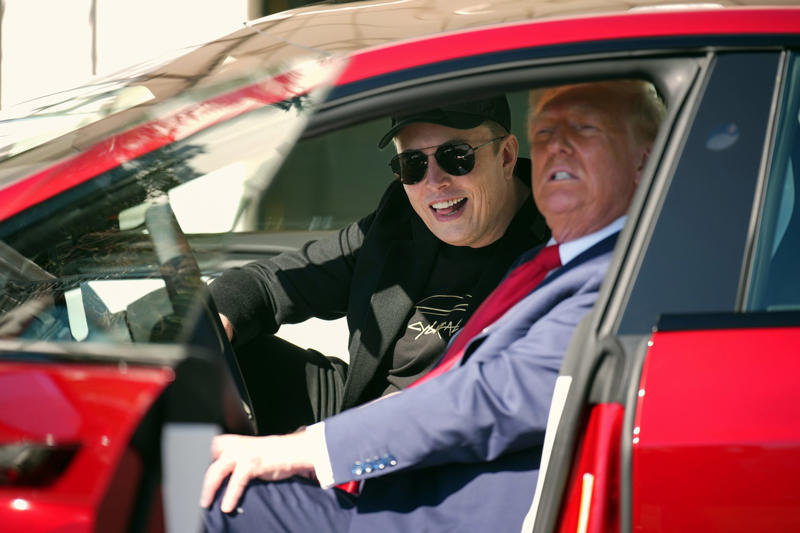 Trump Vs. Musk, 'The Democrat-Republican uniparty', Asking over Twitter, Musk's promise, With friends like these..., Trump's threat, Trump hits back, Go back to your country!, Enough to make some damage