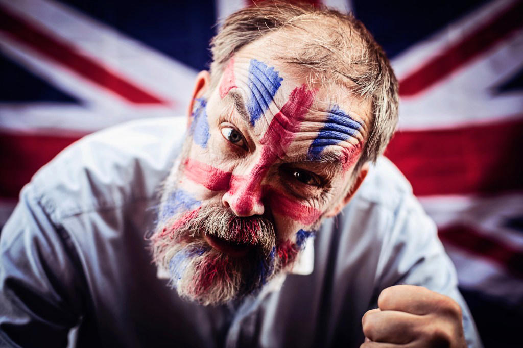9 things British people hate but no one else seems to mind 1. Talkative shop assistants, 2. Strangers sitting next to them anywhere, 3. Cutting into queues, 4. Being publicly enthusiastic about something, 5. Other people talking loudly in public, 6. Getting tea protocol wrong, 7. Getting ‘round’ protocol wrong, 8. People who don’t do the 'little jog' when you hold the door open for them, 9. Not using a divider bar on the supermarket till conveyor belt