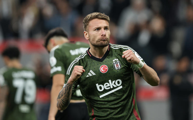 Latest transfer news headlines, Chelsea eye Casado deal, Lookman price, Everton deal close, Arsenal get Cristhian Mosquera boost, Man Utd to sign Mbeumo this week, Sunderland close to Petrovic deal, New Tottenham bid for Kudus expected, Liverpool target Lukeba deal, Mosquera to Arsenal latest, Man Utd step up Watkins move, Arsenal handed new Rodrygo boost, Chelsea make shock bid for Real Madrid hero, Gyokeres agrees Arsenal deal, Chelsea exits, Kaoru Mitoma wants Brighton stay, DEAL AGREED, Joao Pedro shirt number, Giroud on Lille move, Crystal Palace make formal offer for Eze replacement, Pedro debut?, Juventus book David medical, Man Utd step up interest in '£60m' Watkins, DONE DEAL, New-look Chelsea, Fulham vindication, Premier League sides circle Leipzig star, Dani Olmo speaks out on Luis Diaz and Nico Williams, DONE DEAL: Valentin Barco joins Strasbourg, DONE DEAL: Baena joins Atletico Madrid, Other options for Petrovic, Yoan Bonny to Inter: Here we go, Victor Boniface to stay at Leverkusen, Sunderland continue squad overhaul, Djorde Petrovic finds new home, Lyon set Fofana fee, Immobile Besiktas deal terminated, Hurzeler speaks on Pedro departure, DONE DEAL! Chelsea sign £60m Joao Pedro, Suarez considering retirement, Liverpool confirm appointment of ex-Arsenal player, Manchester United confirm interest in Ruiz, DONE DEAL: Spurs add Tōko Koga, Goodman extends Crystal Palace deal before new loan, Barcelona cannot register Williams, Brentford to announce Milambo signing, DONE DEAL! Quansah joins Leverkusen, BREAKING NEWS: Branthwaite signs new Everton contract, Liverpool reject Bayern's Diaz bid, Man City set to begin Dias contract talks, Liverpool in advanced talks over Guehi deal, West Ham fail with Diouf bid, Chelsea set to announce £60m Joao Pedro, New Eze twist in Arsenal transfer pursuit, David to join Juve, Kudus becomes Spurs' top priority, Bayern 'gather information' on Luis Diaz, Rodrygo 'perfect fit' for Arsenal, Chloe Kelly confirms permanent City exit, Olivier Giroud spotted in France ahead of Lille switch, Juventus to sign Jonathan David, SIGNED: Semenyo extends Bournemouth deal, Bayern Munich confirm new Jamal Musiala shirt number, Villa land Turkish target, Arsenal 'close to agreement' with Gyokeres, Newcastle target defensive upgrades, Why it does not make sense for Arsenal to sign Madueke, Chelsea to make more attacking signings?, DONE DEAL: Sunderland add Habib Diarra, DONE DEAL: Williams extends Forest stay, Joao Pedro signs Chelsea contract, Malick Fofana receives a Premier League offer, DONE DEAL: Chelsea's Lawrence joins OL Lyonnes, Messi in contract talks, Kepa: I spoke with Kai before Arsenal move, BREAKING: Arsenal confirm Kepa signing, Manchester United confirm interest in Ruiz, Liverpool working on Ekitike deal, Madueke to Arsenal latest, West Ham fail with Diouf bid, Arsenal exploring Eze deal after talks held, Partey attracting interest after Arsenal exit, Arsenal submit bid for Madueke, Tottenham confident over cut-price Kudus deal, Milambo undergoes Brentford medical, Crystal Palace close to Diomande deal, Tottenham open talks over Kudus deal, Liverpool target Isak, Osimhen and Ekitike, Richarlison set to swap Tottenham for Galatasaray, Liverpool name Harvey Elliott asking price, Liverpool in advanced talks over Guehi deal, Arsenal hold positive meeting over Eze, Joao Pedro completes Chelsea medical, Tete to stay at Fulham, Eze to Arsenal twist, Arsenal handed Nico Williams transfer hope