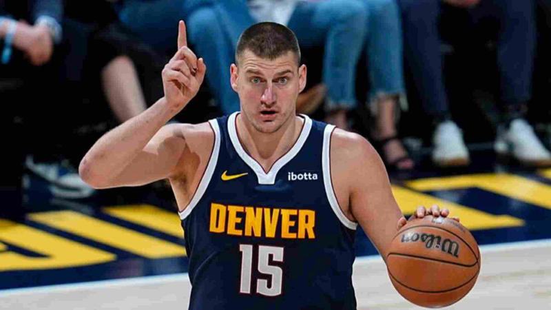 Atlanta Hawks – Dominique Wilkins, Boston Celtics – Bill Russell, Brooklyn Nets – Jason Kidd, Charlotte Hornets – Kemba Walker, Chicago Bulls – Michael Jordan, Cleveland Cavaliers – LeBron James, Detroit Pistons – Isiah Thomas, Indiana Pacers – Reggie Miller, Miami Heat – Dwyane Wade, Milwaukee Bucks – Kareem Abdul-Jabbar, New York Knicks – Patrick Ewing, Orlando Magic – Dwight Howard, Philadelphia 76ers – Julius Erving, Toronto Raptors – Kyle Lowry, Washington Wizards – Wes Unseld, Dallas Mavericks – Dirk Nowitzki, Denver Nuggets – Nikola Jokić, Golden State Warriors – Stephen Curry, Houston Rockets – Hakeem Olajuwon, LA Clippers – Chris Paul, Los Angeles Lakers – Magic Johnson, Memphis Grizzlies – Marc Gasol, Minnesota Timberwolves – Kevin Garnett, New Orleans Pelicans – Anthony Davis, Oklahoma City Thunder – Kevin Durant, Phoenix Suns – Steve Nash, Portland Trail Blazers – Clyde Drexler, Sacramento Kings – Chris Webber, San Antonio Spurs – Tim Duncan, Utah Jazz – Karl Malone