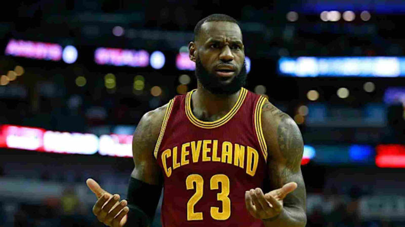 Atlanta Hawks – Dominique Wilkins, Boston Celtics – Bill Russell, Brooklyn Nets – Jason Kidd, Charlotte Hornets – Kemba Walker, Chicago Bulls – Michael Jordan, Cleveland Cavaliers – LeBron James, Detroit Pistons – Isiah Thomas, Indiana Pacers – Reggie Miller, Miami Heat – Dwyane Wade, Milwaukee Bucks – Kareem Abdul-Jabbar, New York Knicks – Patrick Ewing, Orlando Magic – Dwight Howard, Philadelphia 76ers – Julius Erving, Toronto Raptors – Kyle Lowry, Washington Wizards – Wes Unseld, Dallas Mavericks – Dirk Nowitzki, Denver Nuggets – Nikola Jokić, Golden State Warriors – Stephen Curry, Houston Rockets – Hakeem Olajuwon, LA Clippers – Chris Paul, Los Angeles Lakers – Magic Johnson, Memphis Grizzlies – Marc Gasol, Minnesota Timberwolves – Kevin Garnett, New Orleans Pelicans – Anthony Davis, Oklahoma City Thunder – Kevin Durant, Phoenix Suns – Steve Nash, Portland Trail Blazers – Clyde Drexler, Sacramento Kings – Chris Webber, San Antonio Spurs – Tim Duncan, Utah Jazz – Karl Malone