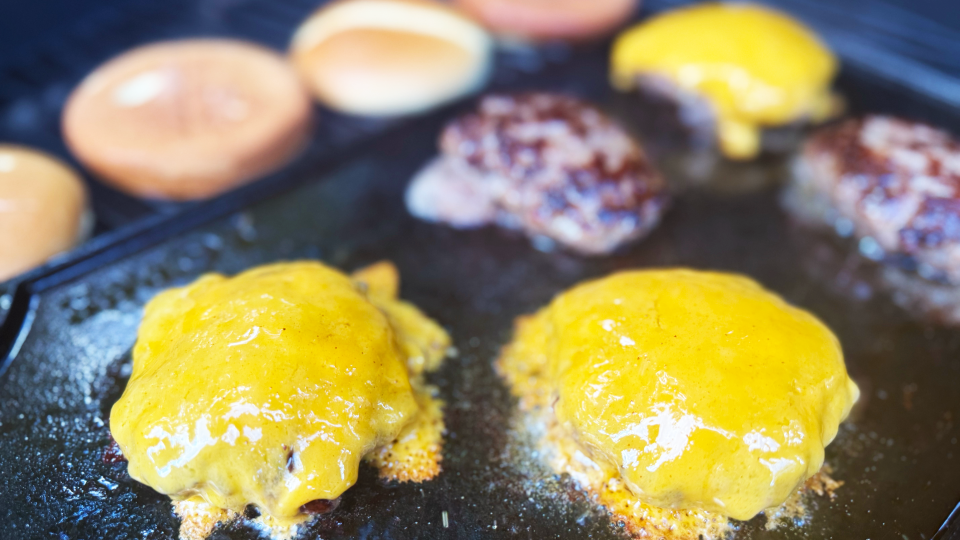 The ‘little dance’ between hot and cold, Fat equals flames, Don’t sauce it too soon, ‘F*** grill marks’