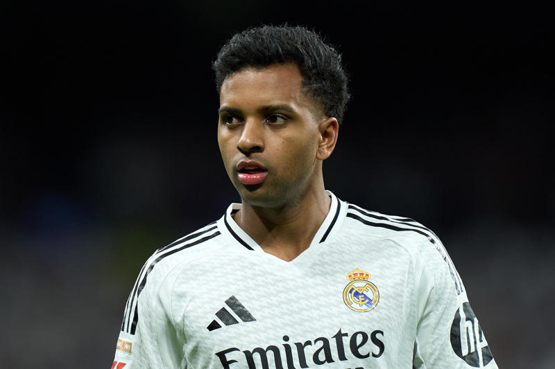 Transfer news live, Newcastle still chasing James Trafford, Richarlison on the move?, Tammy Abraham joins Besiktas on loan, Lawrence Shankland returns to Hearts, Arsenal learn Williams release clause, Como set to sign star Celtic winger Nicolas Kuhn, Nico Williams signs monster contract with Athletic Club, Brentford hold firm on Bryan Mbeumo price, Southampton reject bid for Taylor Harwood-Bellis, Arsenal given Rodrygo boost?, Tomiyasu to leave Arsenal, Kenny Tete ends speculation over future by signing new Fulham deal, Hurzeler on keeping Mitoma, Mitoma wants to stay at Brighton, Arsenal lead Eberechi Eze race over Tottenham, Viktor Gyokeres agrees deal with Arsenal?, Antoine Semenyo signs new Bournemouth contract, United to get deal for Dumfries?, Tottenham target Mohammed Kudus, Man City begin Ruben Dias contract extension talks, Bayern want Rashford?, Mosquera wants to leave Valencia amid Arsenal interest, Ollie Watkins emerges as Manchester United transfer target, Dortmund confirm Jamie Gittens agreement, Newcastle submit improved bid for Anthony Elanga