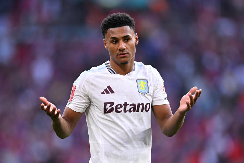 Latest transfer news headlines, Arsenal set new Gyokeres deadline, Osimhen chooses Man Utd move, Chelsea in talks over Dibling deal, Arsenal get huge Rodrygo boost, Madueke wants Arsenal move, Rashford chooses preferred next club, Woltemade to Bayern hits pothole, Calvert-Lewin receives Premier League, Bundesliga offers, DONE DEAL: Chelsea wonderkid joins Torino, Nwaneri in contract talks, Eze to push for Arsenal switch, Juventus to terminate Vlahovic?, DONE DEAL: Jonathan David joins Juventus, Martinelli to Saudi Arabia?, More on Gittens and Chelsea, Kyle Walker set for shock move, DONE DEAL: Keane extends Everton deal, Manchester City eye Inter defender, NEW: Man United tried for Ndidi last summer, Cunha handed No10 shirt, Man Utd quintet hand in transfer requests, Coutinho leaves Villa, Brownhill Burnley future uncertain, Hirst commits future to Ipswich, Scalvini top Newcastle target, Rashford to return to Man Utd, Galbraith set for Swans, David jets in for Juve medical, Cajuste attracting suitors, Charlton add Bell, Spurs appoint Martin Ho, Al-Nassr turn attention to Martinelli, Arsenal and Chelsea keeping tabs on Smit, Dumfries' release clause, Silva turns down Saudi, Williams speaks on new Bilbao deal, Man Utd not pursuing Calvert-Lewin, Tomiyasu to leave Arsenal, Nico Williams signs new deal, Man City appoint Andree Jeglertz, Arteta and Heinze set for Arsenal reunion, Gittens set for Chelsea move, DONE DEAL, David arrives for medical, Rodrygo boost, Arsenal to appoint Gabriel Heinze, Newcastle launch second Elanga bid, Arsenal hold fresh Madueke talks, Spurs looking to sell Richarlison, Diouf unimpressed by Burnley demands, Milambo signs for Brentford, Bournemouth close in on Diakite, Man City appoint Jeglertz, Newcastle launch Elanga bid, Gittens 'on verge' of Chelsea move, Milan complete Ricci deal, Shankland ends Hearts saga, Como to sign Kuhn, Pogba speaks on Monaco tears, Abraham joins Besiktas, Rodrygo set to leave Real, Juve keen on Sancho, but there is major stumbling block, Gittens latest, Manchester United in race against time to sign Mbeumo, Palace stand firm on Eze valuation, Conte targets £52m Lookman transfer, Sancho closing in on Man Utd exit, Sesko to Arsenal latest, Strasbourg agree deal for Chelsea target, PSG to rival Arsenal for Rodrygo, Man Utd prepare £43m Fabian Ruiz bid, Chelsea hold talks for Coulibaly, Arsenal given new Nico Williams hope, Chelsea eye Casado deal, Lookman price, Everton deal close, Arsenal get Cristhian Mosquera boost, Man Utd to sign Mbeumo this week, Sunderland close to Petrovic deal, New Tottenham bid for Kudus expected, Liverpool target Lukeba deal, Mosquera to Arsenal latest, Man Utd step up Watkins move, Arsenal handed new Rodrygo boost, Chelsea make shock bid for Real Madrid hero, Gyokeres agrees Arsenal deal, Chelsea exits, Kaoru Mitoma wants Brighton stay, DEAL AGREED, Joao Pedro shirt number, Giroud on Lille move, Crystal Palace make formal offer for Eze replacement, Pedro debut?, Juventus book David medical, Man Utd step up interest in '£60m' Watkins, DONE DEAL, New-look Chelsea, Fulham vindication, Premier League sides circle Leipzig star, Dani Olmo speaks out on Luis Diaz and Nico Williams