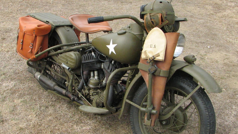 1. Born In A Backyard Shed, 2. WWI’s Two-Wheeled Warrior, 3. Elvis Helped Sell Harleys, 4. First Police Bike In 1908, 5. Real Hog Mascot Inspired The Nickname, 6. That Sound Is A Trademark, 7. Evel Knievel’s Jumping Machine, 8. They Built Aircraft Engines, 9. Survived The Great Depression, 10. The Knucklehead Changed Everything, 11. McQueen’s Cool Ride, 12. Saved From AMF’s Clutches, 13. Harley Made Bicycles Too, 14. The WWII Liberator Bike, 15. Birth Of The HOG Club, 16. They Built A Military Turbine Bike, 17. Sturgis Rally’s OG Ride, 18. Built A Snowmobile Prototype, 19. Military Rider School In WWII, 20. Tsunami Survivor Bike