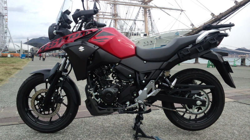 1. Honda NC750X DCT, 2. Yamaha MT-07, 3. Kawasaki Versys-X 300, 4. Suzuki V-Strom 250, 5. Royal Enfield Hunter 350, 6. Honda Grom 125, 7. Honda Super Cub C125, 8. KTM 390 Duke, 9. Yamaha YZF-R3, 10. Kawasaki Z125 Pro, 11. BMW G 310 GS, 12. Zero S ZF7.2 (Electric), 13. Suzuki DR200S, 14. CFMoto 300NK, 15. SYM Wolf Classic 150, 16. Honda CB300R, 17. Piaggio Liberty 150, 18. Kymco Like 150i, 19. Genuine G400C, 20. Aprilia Tuono 660