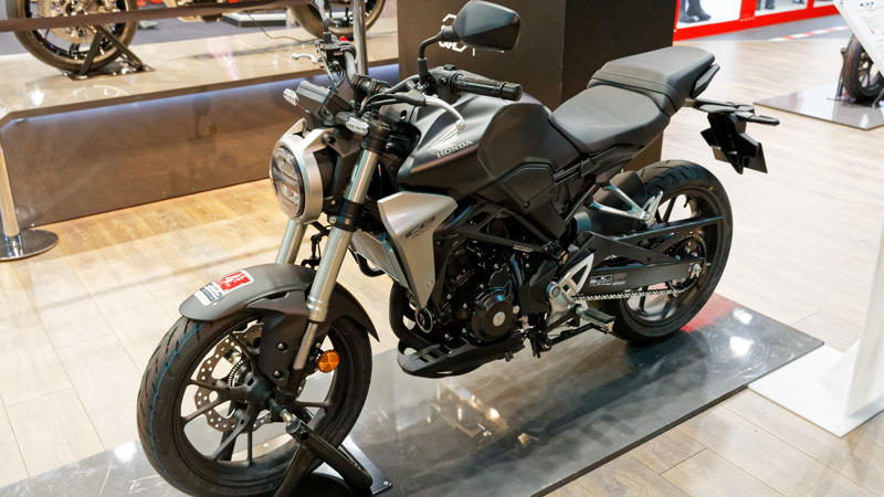 1. Honda NC750X DCT, 2. Yamaha MT-07, 3. Kawasaki Versys-X 300, 4. Suzuki V-Strom 250, 5. Royal Enfield Hunter 350, 6. Honda Grom 125, 7. Honda Super Cub C125, 8. KTM 390 Duke, 9. Yamaha YZF-R3, 10. Kawasaki Z125 Pro, 11. BMW G 310 GS, 12. Zero S ZF7.2 (Electric), 13. Suzuki DR200S, 14. CFMoto 300NK, 15. SYM Wolf Classic 150, 16. Honda CB300R, 17. Piaggio Liberty 150, 18. Kymco Like 150i, 19. Genuine G400C, 20. Aprilia Tuono 660