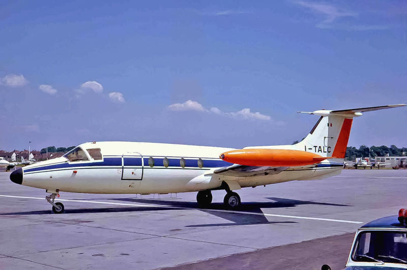 5: HFB 320 Hansa 11: Boeing 747, 10: Focke-Wulf Fw 200 Condor, 9: Douglas C-47/DC-3, 8: Airbus A330 MRTT, 7: Boeing 737, 6: de Havilland Comet/Nimrod, 5: HFB 320 Hansa, 4: Sud Aviation SE 210 Caravelle, 3: Lockheed Constellation, 2: Vickers VC10, 1: Tupolev Tu-116