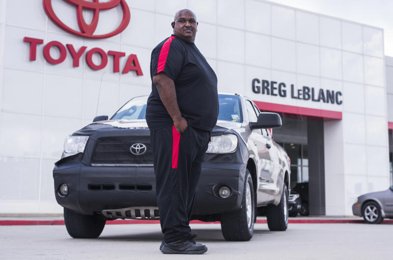 Toyota Tundra (2007) BMW 325i (1990), Hyundai Elantra (2013), Volvo 240 DL (1987), Chevrolet Silverado (1991), Dodge Ram 2500 (1996), Honda Accord (1990), Honda Accord (1994), Lexus LS400 (1996), Lincoln Town Car (1983), 1981 Mercedes-Benz 240D, Saab 900 (1989), Mercedes-Benz 250SE (1966), Mercedes-Benz 280SE (1970), Porsche 356C (1964), Toyota Tundra (2007), 1988 Volvo 740 GLE, 1966 Volvo 1800S, Chevrolet Silverado (2006), Dodge Ram 2500 (2007)