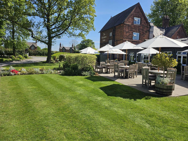 The Anchor Inn, The Black Friar, The Brisley Bell, The Britannia Inn, Cheers Café Bar &amp; Tavern, The Fighting Cocks, The Ferry, The Final Whistle, Gaggle of Geese, The Hayhurst Arms, The Holly Tree, The Jolly Fisherman, Myrtle Tavern, Pandora Inn, The Plough, The Ram Inn, The Ship, Tafarn Sinc, Teuchters Landing, Tŷ Coch Inn