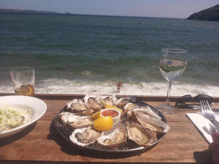 How to get there and around , Where to stay , Up with the sun, Souvenir hunting , Don’t miss , Dinner reservation, Time for a sundowner, Hit the beach , Lunch time, Time to relax , A final treat, Three things you might not know about Kingsand & Cawsand…