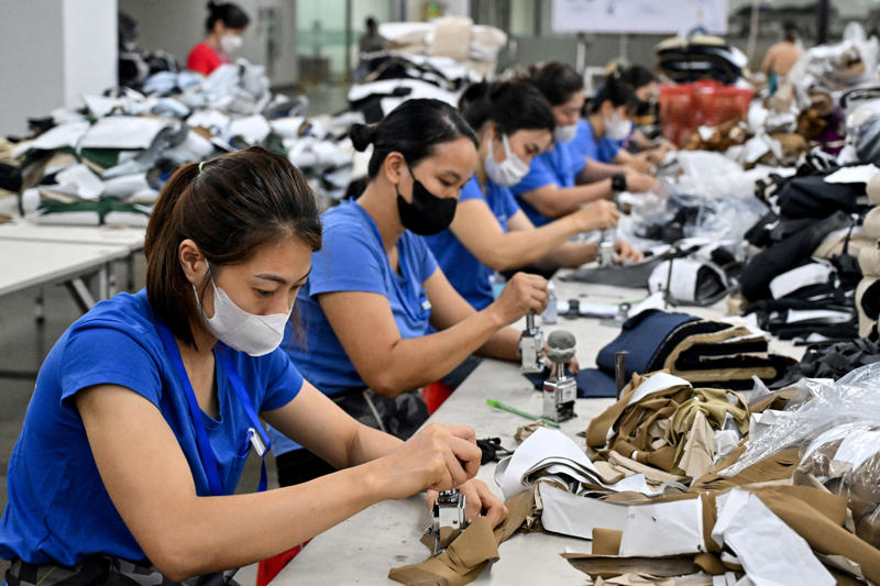 Hurting the country A trade deal, Duty-free vs. 20% tariff, Cutting it by half, Hurting the country, High dependency, An alternative to China, Closing a back door, A pattern across deals, Threatening a shaky truce, A window to the future, Unsuccessful negotiations, Doubling down on tariffs