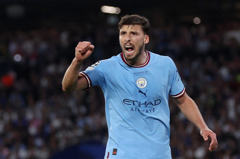 Transfer news live, Newcastle still chasing James Trafford, Richarlison on the move?, Tammy Abraham joins Besiktas on loan, Lawrence Shankland returns to Hearts, Arsenal learn Williams release clause, Como set to sign star Celtic winger Nicolas Kuhn, Nico Williams signs monster contract with Athletic Club, Brentford hold firm on Bryan Mbeumo price, Southampton reject bid for Taylor Harwood-Bellis, Arsenal given Rodrygo boost?, Tomiyasu to leave Arsenal, Kenny Tete ends speculation over future by signing new Fulham deal, Hurzeler on keeping Mitoma, Mitoma wants to stay at Brighton, Arsenal lead Eberechi Eze race over Tottenham, Viktor Gyokeres agrees deal with Arsenal?, Antoine Semenyo signs new Bournemouth contract, United to get deal for Dumfries?, Tottenham target Mohammed Kudus, Man City begin Ruben Dias contract extension talks, Bayern want Rashford?, Mosquera wants to leave Valencia amid Arsenal interest, Ollie Watkins emerges as Manchester United transfer target, Dortmund confirm Jamie Gittens agreement, Newcastle submit improved bid for Anthony Elanga
