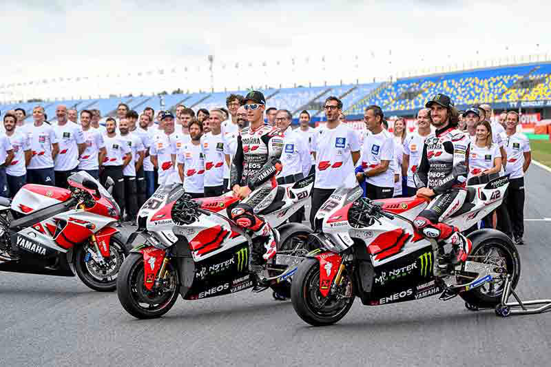 パオロ・パヴェジオ（Yamaha Motor Racing マネージング・ディレクター）, ファビオ・クアルタラロ選手（Monster Energy Yamaha MotoGP）, アレックス・リンス選手（Monster Energy Yamaha MotoGP）, パオロ・カンピノーティ（Prima Pramac Yamaha MotoGP チーム代表）, ジャック・ミラー選手（Prima Pramac Yamaha MotoGP）, ミゲール・オリベイラ選手（Prima Pramac Yamaha MotoGP）