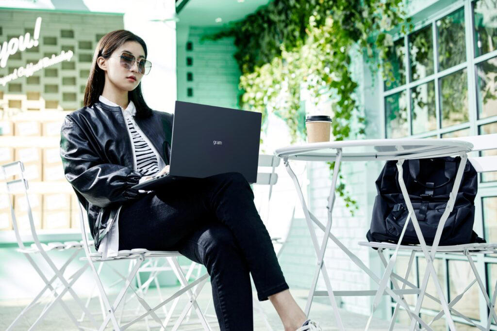 A new hybrid approach to AI, Performance gets a serious boost, Designed for life on the move, Better connected than ever, Specifications