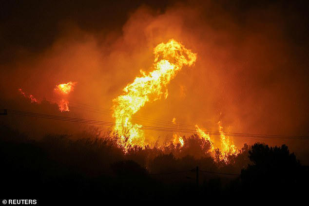 Where is the fire?, Are airlines still flying to Crete?, What is the government travel advice?, What if I want to cancel my holiday?