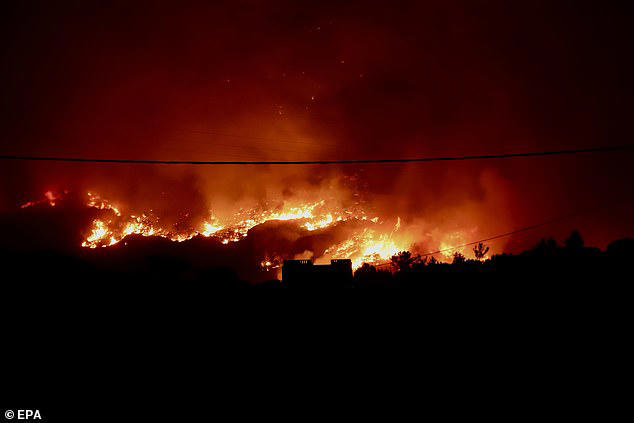 Where is the fire?, Are airlines still flying to Crete?, What is the government travel advice?, What if I want to cancel my holiday?