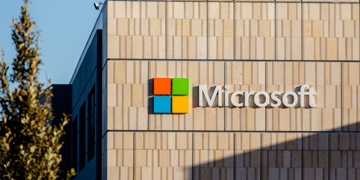 U.S. Government Systems Hacked Through Microsoft Glitch, A Global Target: Not Just the U.S., Data Theft and Password Risks, Microsoft Scrambles to Respond, A “Zero-Day” Attack, But Cloud Systems Are Safe, Governments Act Urgently