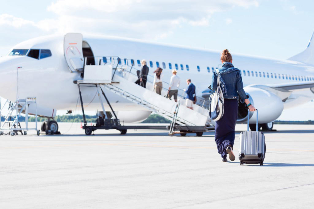 Here’s why we always board flights on the left side of the plane
