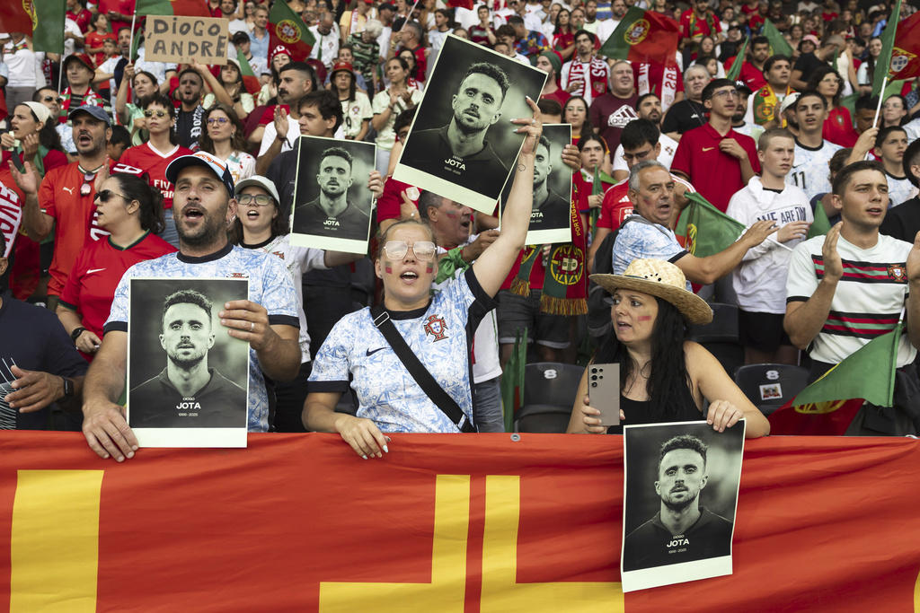 APTOPIX Euro 2025 Spain Portugal Soccer, Euro 2025 Spain Portugal Soccer, Liverpool Jota Soccer, Spain Liverpool Jota