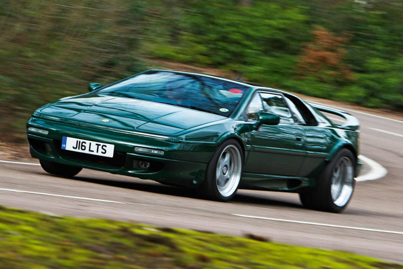 Lotus Esprit The mighty V8 is falling., Aston Martin V8 Vantage, Bentley Arnage T, Cadillac CTS-V, Chevrolet Corvette, Daimler SP250, Dodge Challenger, Ferrari 355, Ford Mustang, Jaguar XJR, Jensen Interceptor, Lotus Esprit, McLaren P1, Mercedes-AMG C63, Morgan Plus 8, Porsche 928, Range Rover, Rolls-Royce Silver Shadow, Rover P5B, Toyota Land Cruiser, Vauxhall VXR8