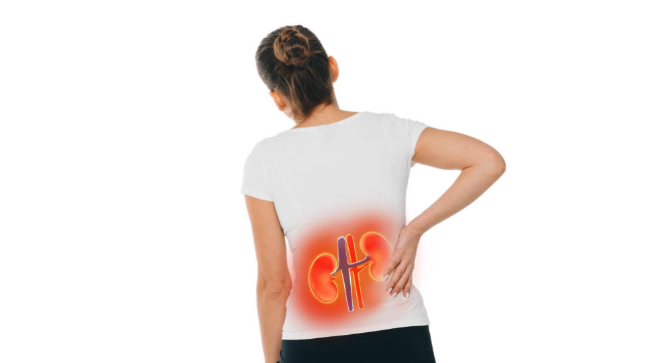 Persistent itching or skin changes Kidney issues don't start overnight, Persistent fatigue and weakness, Alteration of urination habits, Swelling in the feet, ankles, or face, Persistent itching or skin changes, Loss of appetite, metallic taste, or nausea, When to seek help