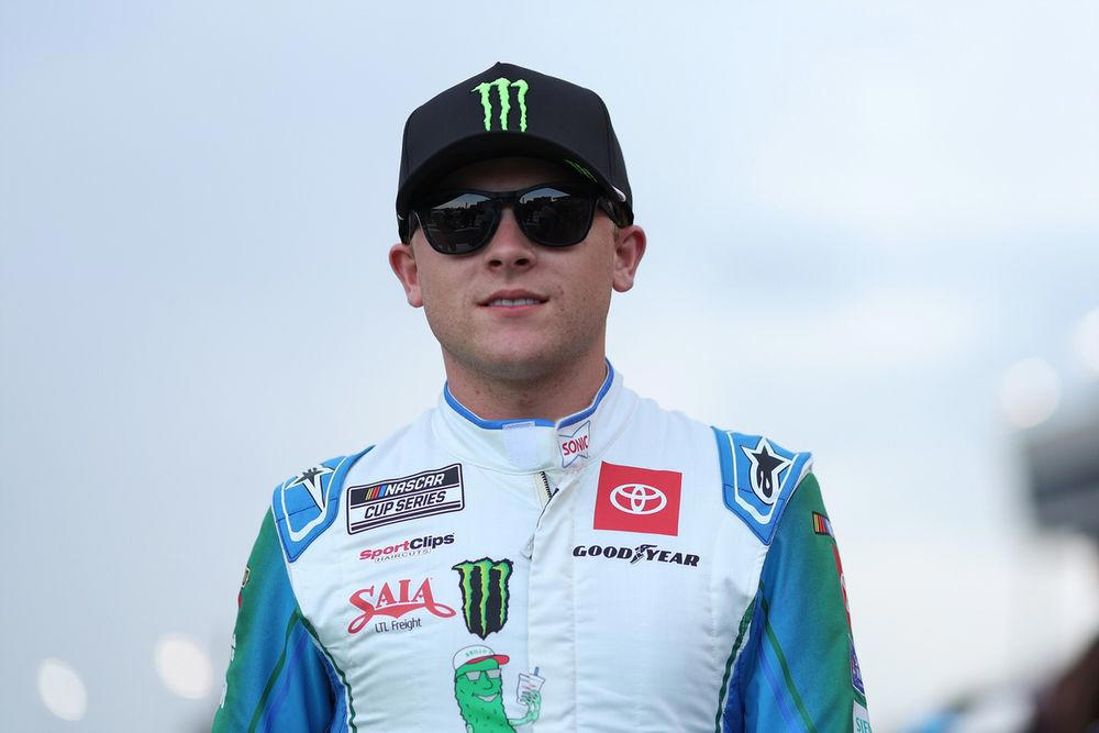 Ty Dillon (No. 32 seed) defeats Brad Keselowski (No. 17 seed), Alex Bowman (No. 8 seed) defeats Bubba Wallace (No. 9 seed), Chase Elliott (No. 5 seed) defeats John Hunter Nemechek (No. 12 seed) , Erik Jones (No. 20 seed) defeats Ricky Stenhouse Jr. (No. 29 seed), Ryan Preece (No. 15 seed) defeats Noah Gragson (No. 31 seed) , Tyler Reddick (No. 23 seed) defeats Carson Hocevar (No. 26 seed) , Ty Gibbs (No. 6 seed) defeats AJ Allmendinger (No. 22 seed), Chris Buescher (No. 3 seed) defeats Zane Smith (No. 14 seed)
