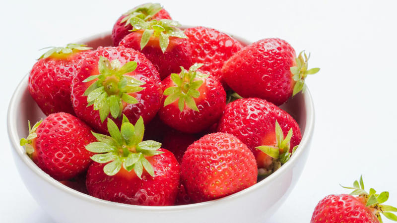 1. Boosts Collagen, 2. Powers Up Immune System, 3. Helps Wounds Heal Faster, 4. Fights Off Free Radical Damage, 5. Improves Iron Absorption, 6. May Lower Risk Of Heart Disease, 7. Supports Brain Health And Mood, 8. Eases Common Cold Severity, 9. Reduces Gout Flare-Ups, 10. Healthy Gums And Teeth, 1. Red Bell Peppers, 3. Broccoli, 4. Strawberries, 5. Guava, 6. Brussels Sprouts, 7. Papaya, 9. Chili Peppers, 10. Acerola Cherry