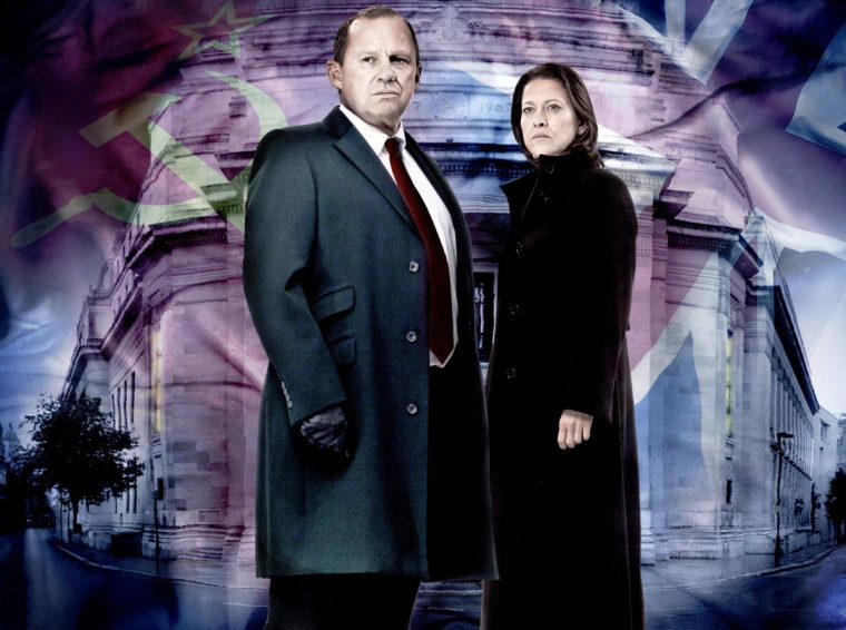 The Sopranos (1999 – 2007) , Spooks (2002 – 2011) , Gossip Girl (2006 – 2012) , Sex and the City (1999 – 2004) , Lost (2005 – 2010) , Gilmore Girls (2000 – 2007), Desperate Housewives (2005 – 2012) , Skins (2007 – 2013) , The Wire (2002 – 2008) , The West Wing (2001 – 2006) , Ugly Betty (2006 – 2010) , Breaking Bad (2008 – 2013) , Mad Men