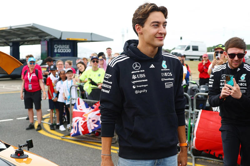 Liam Lawson, Red Bull Racing, Lando Norris, McLaren, Morgan Rogers, Alex Albon, Williams, George Russell, Mercedes, Zak Brown, McLaren, Tom Kerridge, Gabriel Bortoleto, Sauber, Zak Brown, McLaren, Lando Norris, McLaren, David Richards, Chairman of Prodrive and Hugh Chambers, CEO of Motorsport UK, Tim Mayer, Tim Mayer, Isack Hadjar, RB F1 Team, Andrea Kimi Antonelli, Mercedes, Carlos Sainz, Williams, Lando Norris, McLaren, Alex Albon, Williams, Morgan Rogers, Paul Aron, Sauber, Lando Norris, McLaren, Fernando Alonso, Aston Martin Racing, George Russell, Mercedes, Oscar Piastri, McLaren, Charles Leclerc, Ferrari, Lando Norris, McLaren, Fernando Alonso, Aston Martin Racing, Felipe Drugovich, Aston Martin, Nico Hulkenberg, Sauber, Lando Norris, McLaren, Fernando Alonso, Aston Martin Racing, Felipe Drugovich, Aston Martin