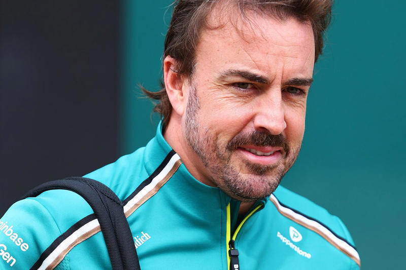 Liam Lawson, Red Bull Racing, Lando Norris, McLaren, Morgan Rogers, Alex Albon, Williams, George Russell, Mercedes, Zak Brown, McLaren, Tom Kerridge, Gabriel Bortoleto, Sauber, Zak Brown, McLaren, Lando Norris, McLaren, David Richards, Chairman of Prodrive and Hugh Chambers, CEO of Motorsport UK, Tim Mayer, Tim Mayer, Isack Hadjar, RB F1 Team, Andrea Kimi Antonelli, Mercedes, Carlos Sainz, Williams, Lando Norris, McLaren, Alex Albon, Williams, Morgan Rogers, Paul Aron, Sauber, Lando Norris, McLaren, Fernando Alonso, Aston Martin Racing, George Russell, Mercedes, Oscar Piastri, McLaren, Charles Leclerc, Ferrari, Lando Norris, McLaren, Fernando Alonso, Aston Martin Racing, Felipe Drugovich, Aston Martin, Nico Hulkenberg, Sauber, Lando Norris, McLaren, Fernando Alonso, Aston Martin Racing, Felipe Drugovich, Aston Martin