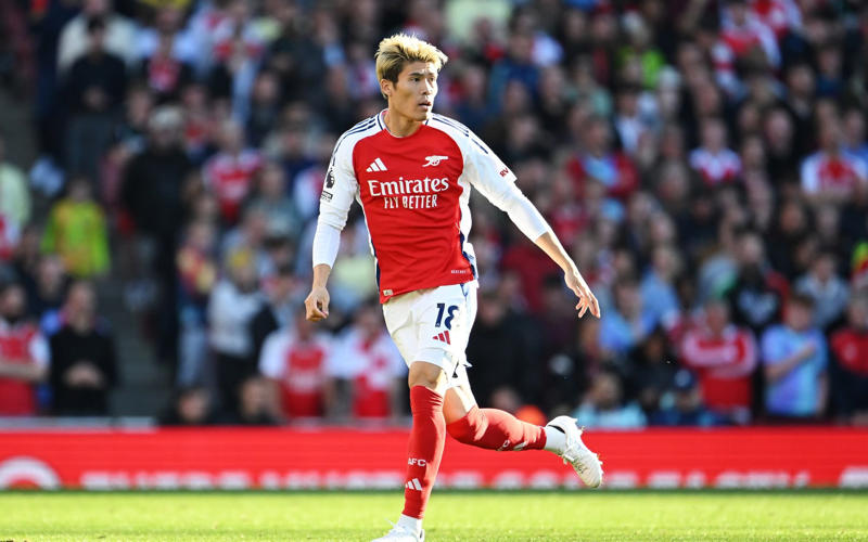 Latest transfer news headlines, Gyokeres to Arsenal fee revealed, Tottenham get Kudus boost, Arsenal reveal Martin Zubimendi shirt number, Gyokeres to Arsenal update, Arsenal close in on Gyokeres, Arteta: Zubimendi could be key signing for Arsenal, Arsenal confirm Zubimendi signing, Kudus to Tottenham update, Barcelona to step up Rashford move, Spurs eye Kudus alternative, Chelsea outcast eyes homecoming, Tottenham plan second Kudus bid next week, Man Utd make shock move for Calvert-Lewin, Arsenal in Gyokeres breakthrough, Nwaneri to Chelsea twist, Arsenal plot opening Madueke bid, Reece James sends fitness update, Fran Garcia on his future, Nwaneri 'reluctant' to sign new Arsenal deal, Chelsea and Arsenal to hold Madueke talks, Tottenham plot second bid for Kudus after £50m offer rejected, Walker speaks on shock Burnley move, Porto chasing Sainz, Jackson future in doubt?, No offers for Madueke, Stoke land Mubama, Watford sign Semedo, Done deal! Brighton land left-back, Chelsea interested in Nwaneri, Arsenal agree Madueke deal, Done deal! Chelsea sign Gittens, Arsenal face new Rodrygo rival, Arsenal step up Madueke talks, Gyokeres set for Sporting return, Maksym Taloverov joins Stoke, Arsenal get Madueke boost, Man Utd reveal Leon plan, Walker reacts to Burnley move, Man Utd confirm Leon signing, DONE DEAL, Arsenal 'prepare' Gyokeres move, Palmer praises Estevao, Man Utd stars to seek summer moves, Cunha shirt number, Gittens announcement imminent, Maresca on Madueke's future, Arsenal set new Gyokeres deadline, Osimhen chooses Man Utd move, Chelsea in talks over Dibling deal, Arsenal get huge Rodrygo boost, Madueke wants Arsenal move, Rashford chooses preferred next club, Woltemade to Bayern hits pothole, Calvert-Lewin receives Premier League, Bundesliga offers, DONE DEAL: Chelsea wonderkid joins Torino, Nwaneri in contract talks, Eze to push for Arsenal switch, Juventus to terminate Vlahovic?, DONE DEAL: Jonathan David joins Juventus, Martinelli to Saudi Arabia?, More on Gittens and Chelsea, Kyle Walker set for shock move, DONE DEAL: Keane extends Everton deal, Manchester City eye Inter defender, NEW: Man United tried for Ndidi last summer, Cunha handed No10 shirt, Man Utd quintet hand in transfer requests, Coutinho leaves Villa, Brownhill Burnley future uncertain, Hirst commits future to Ipswich, Scalvini top Newcastle target, Rashford to return to Man Utd, Galbraith set for Swans, David jets in for Juve medical, Cajuste attracting suitors, Charlton add Bell, Spurs appoint Martin Ho, Al-Nassr turn attention to Martinelli, Arsenal and Chelsea keeping tabs on Smit, Dumfries' release clause, Silva turns down Saudi, Williams speaks on new Bilbao deal, Man Utd not pursuing Calvert-Lewin, Tomiyasu to leave Arsenal, Nico Williams signs new deal, Man City appoint Andree Jeglertz, Arteta and Heinze set for Arsenal reunion, Gittens set for Chelsea move, DONE DEAL, David arrives for medical, Rodrygo boost, Arsenal to appoint Gabriel Heinze, Newcastle launch second Elanga bid, Arsenal hold fresh Madueke talks, Spurs looking to sell Richarlison, Diouf unimpressed by Burnley demands, Milambo signs for Brentford, Bournemouth close in on Diakite, Man City appoint Jeglertz, Newcastle launch Elanga bid