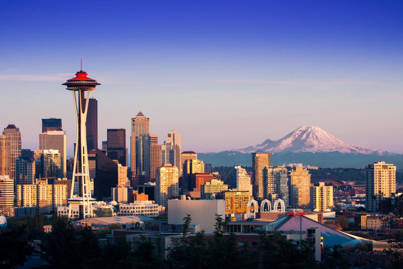 From California to New York Island, 50 US states, Alabama and the Mardi Gras, Alaska is huge!, Snow in Arizona, Shine on, Arkansas, California is in the money, High in Colorado, Periscope down, Connecticut, Delaware, incorporated, Old Florida, Georgia's biggest city picks a name, Hawaii is an isolated paradise, My own private Idaho, Illinois and Abraham Lincoln, Indiana is the Crossroads of America, Educated Iowa, Kansas is literal Middle America, Dry Kentucky, Louisiana and French roots, Maine is the lobster state, Royal Maryland, Massachusetts First, Michigan and The Great Lakes, Minnesota and The Mall of America, Flower of Mississippi, Missouri is The Show Me State, Montana's Triple Divide, Nebraska's unique unicameral system, Nevada Gold, Revolutionary New Hampshire, Metropolitan New Jersey, Atomic New Mexico, New York loves pizza, North Carolina takes a flight, Friendly North Dakota, Ohio's unique flag, Oklahoma and tornadoes, Ghostly Oregon, Pennsylvania's most famous rodent, Tiny Rhode Island, South Carolina and the hottest pepper, South Dakota is more than Mount Rushmore, Tennessee's many borders, Everything's bigger in Texas, Salty Utah, The Vermont Republic, Virginia is land of Presidents, Flying saucers over Washington, West Virginia remained loyal to the Union, Wisconsin and typewriter, Wyoming made feminist history