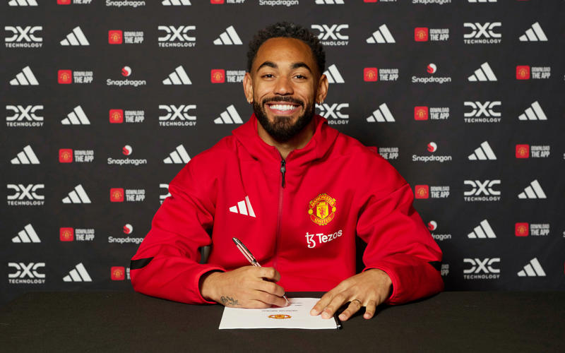 Latest transfer news headlines, Gyokeres to Arsenal fee revealed, Tottenham get Kudus boost, Arsenal reveal Martin Zubimendi shirt number, Gyokeres to Arsenal update, Arsenal close in on Gyokeres, Arteta: Zubimendi could be key signing for Arsenal, Arsenal confirm Zubimendi signing, Kudus to Tottenham update, Barcelona to step up Rashford move, Spurs eye Kudus alternative, Chelsea outcast eyes homecoming, Tottenham plan second Kudus bid next week, Man Utd make shock move for Calvert-Lewin, Arsenal in Gyokeres breakthrough, Nwaneri to Chelsea twist, Arsenal plot opening Madueke bid, Reece James sends fitness update, Fran Garcia on his future, Nwaneri 'reluctant' to sign new Arsenal deal, Chelsea and Arsenal to hold Madueke talks, Tottenham plot second bid for Kudus after £50m offer rejected, Walker speaks on shock Burnley move, Porto chasing Sainz, Jackson future in doubt?, No offers for Madueke, Stoke land Mubama, Watford sign Semedo, Done deal! Brighton land left-back, Chelsea interested in Nwaneri, Arsenal agree Madueke deal, Done deal! Chelsea sign Gittens, Arsenal face new Rodrygo rival, Arsenal step up Madueke talks, Gyokeres set for Sporting return, Maksym Taloverov joins Stoke, Arsenal get Madueke boost, Man Utd reveal Leon plan, Walker reacts to Burnley move, Man Utd confirm Leon signing, DONE DEAL, Arsenal 'prepare' Gyokeres move, Palmer praises Estevao, Man Utd stars to seek summer moves, Cunha shirt number, Gittens announcement imminent, Maresca on Madueke's future, Arsenal set new Gyokeres deadline, Osimhen chooses Man Utd move, Chelsea in talks over Dibling deal, Arsenal get huge Rodrygo boost, Madueke wants Arsenal move, Rashford chooses preferred next club, Woltemade to Bayern hits pothole, Calvert-Lewin receives Premier League, Bundesliga offers, DONE DEAL: Chelsea wonderkid joins Torino, Nwaneri in contract talks, Eze to push for Arsenal switch, Juventus to terminate Vlahovic?, DONE DEAL: Jonathan David joins Juventus, Martinelli to Saudi Arabia?, More on Gittens and Chelsea, Kyle Walker set for shock move, DONE DEAL: Keane extends Everton deal, Manchester City eye Inter defender, NEW: Man United tried for Ndidi last summer, Cunha handed No10 shirt, Man Utd quintet hand in transfer requests, Coutinho leaves Villa, Brownhill Burnley future uncertain, Hirst commits future to Ipswich, Scalvini top Newcastle target, Rashford to return to Man Utd, Galbraith set for Swans, David jets in for Juve medical, Cajuste attracting suitors, Charlton add Bell, Spurs appoint Martin Ho, Al-Nassr turn attention to Martinelli, Arsenal and Chelsea keeping tabs on Smit, Dumfries' release clause, Silva turns down Saudi, Williams speaks on new Bilbao deal, Man Utd not pursuing Calvert-Lewin, Tomiyasu to leave Arsenal, Nico Williams signs new deal, Man City appoint Andree Jeglertz, Arteta and Heinze set for Arsenal reunion, Gittens set for Chelsea move, DONE DEAL, David arrives for medical, Rodrygo boost, Arsenal to appoint Gabriel Heinze, Newcastle launch second Elanga bid, Arsenal hold fresh Madueke talks, Spurs looking to sell Richarlison, Diouf unimpressed by Burnley demands, Milambo signs for Brentford, Bournemouth close in on Diakite, Man City appoint Jeglertz, Newcastle launch Elanga bid