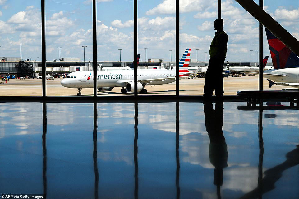 1. Tampa International Airport – Florida, 2. Phoenix Sky Harbor International Airport – Arizona, 3. Minneapolis-Saint Paul International Airport – Minnesota, 4. San Francisco International Airport – California, 5. Hartsfield-Jackson Atlanta International Airport – Georgia, 6. Orlando International Airport – Florida, 7. Austin-Bergstrom International Airport – Texas, 8. Baltimore/Washington International Thurgood Marshall Airport – Maryland, 9. Detroit Metropolitan Wayne County Airport – Michigan, 10. Dallas-Fort Worth International Airport – Texas