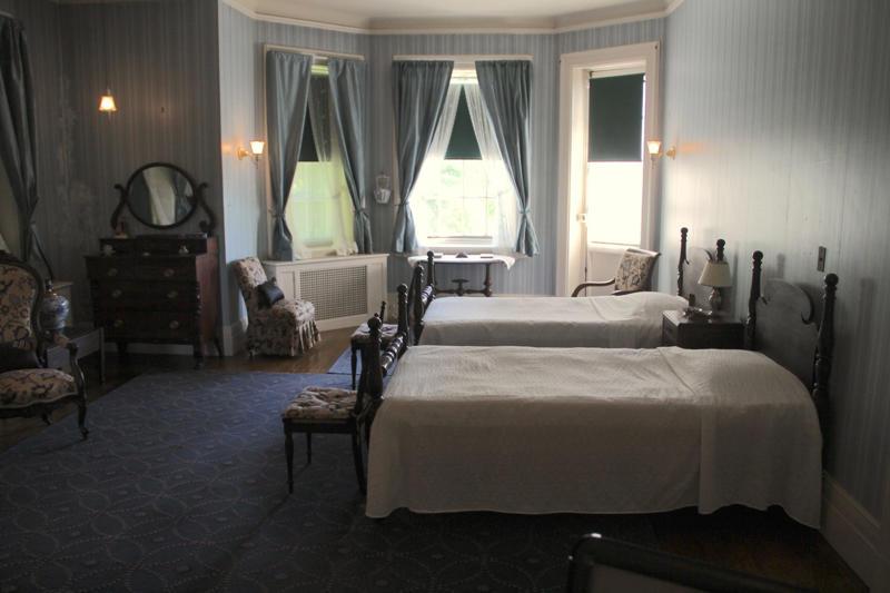 The stables still featured the names of the Roosevelt family's horses., In the Library, Roosevelt met with world leaders and dignitaries., Another guest room was used by his political advisors., Roosevelt was born in the Blue Room on January 30, 1882., Growing up, Roosevelt slept in this bedroom until he married Eleanor in 1905., Roosevelt's bedroom windows featured views of the Hudson River.