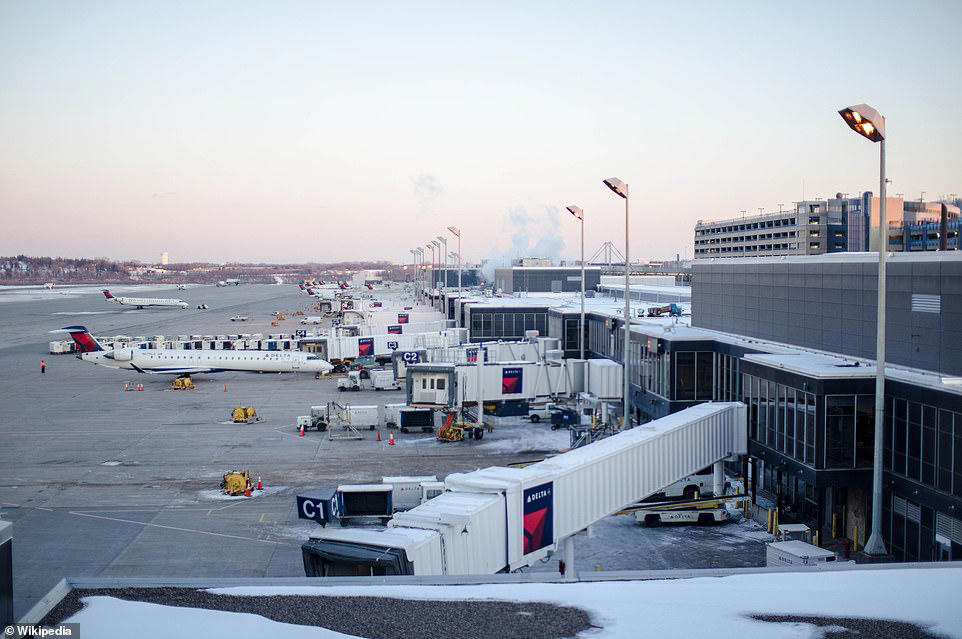 1. Tampa International Airport – Florida, 2. Phoenix Sky Harbor International Airport – Arizona, 3. Minneapolis-Saint Paul International Airport – Minnesota, 4. San Francisco International Airport – California, 5. Hartsfield-Jackson Atlanta International Airport – Georgia, 6. Orlando International Airport – Florida, 7. Austin-Bergstrom International Airport – Texas, 8. Baltimore/Washington International Thurgood Marshall Airport – Maryland, 9. Detroit Metropolitan Wayne County Airport – Michigan, 10. Dallas-Fort Worth International Airport – Texas