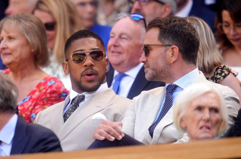 Gary Lineker , Anthony Joshua , Tim Peake and his wife Rebecca, Marcus Wareing and his wife Jane, Baroness Catherine Margaret Ashton of Upholland, Dame Mary Berry, Professor Brian Cox, Jamie Cullum, Lord and Lady Deighton, Françoise Dürr, Sharon Horgan and her brother Shane, Lord and Lady Barbara King of Lothbury