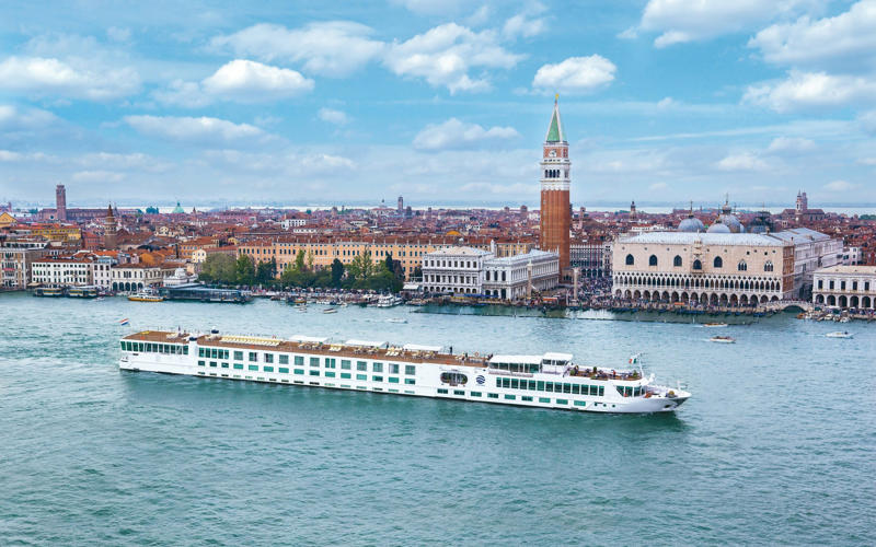 1. Where does Uniworld sail?, 2. Who does Uniworld appeal to?, 3. The fleet, Super Ships, Rest of the fleet, 4. Loyalty scheme, 5. Access for guests with disabilities, About our expert