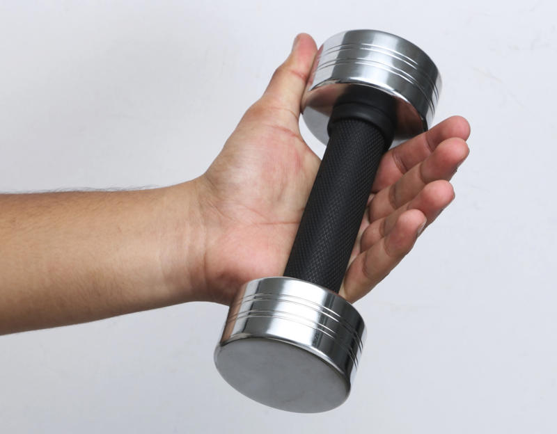What constitutes a strong grip?, Dangers of a weak grip, What grip strength means for overall health, Essential for performing everyday tasks, Helps with day-to-day tasks, Other examples of a pinch grip, The crush grip, Measuring grip strength, Nerve damage, Nutritional deficiencies, Limits daily routine, How can you improve grip strength?, Wet towel wrings, Dead hangs
