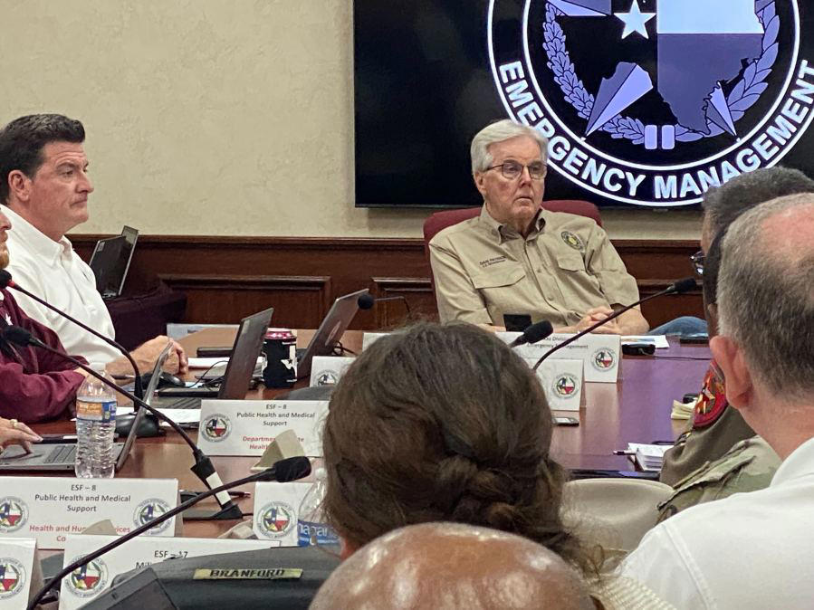 Critical communication, NWS staffing concerns, Federal funding and staff cuts, Federal officials visiting, Central Texas flooding