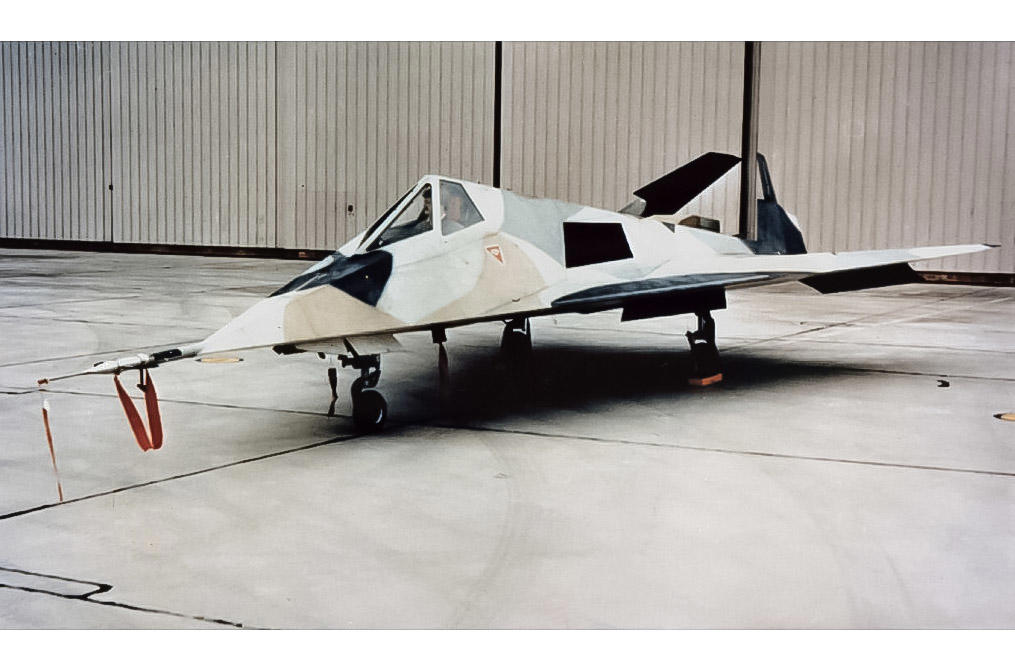 4: Lockheed Have Blue 10: Reconnaissance Spitfires, 9: Mean and green?, 8: Swedish splinter, 7: Fake cockpits, 6: Fake cockpits, 6: Ferris, 5: Desert, 4: Lockheed Have Blue camouflage, 4: Lockheed Have Blue, 1: Lozenge